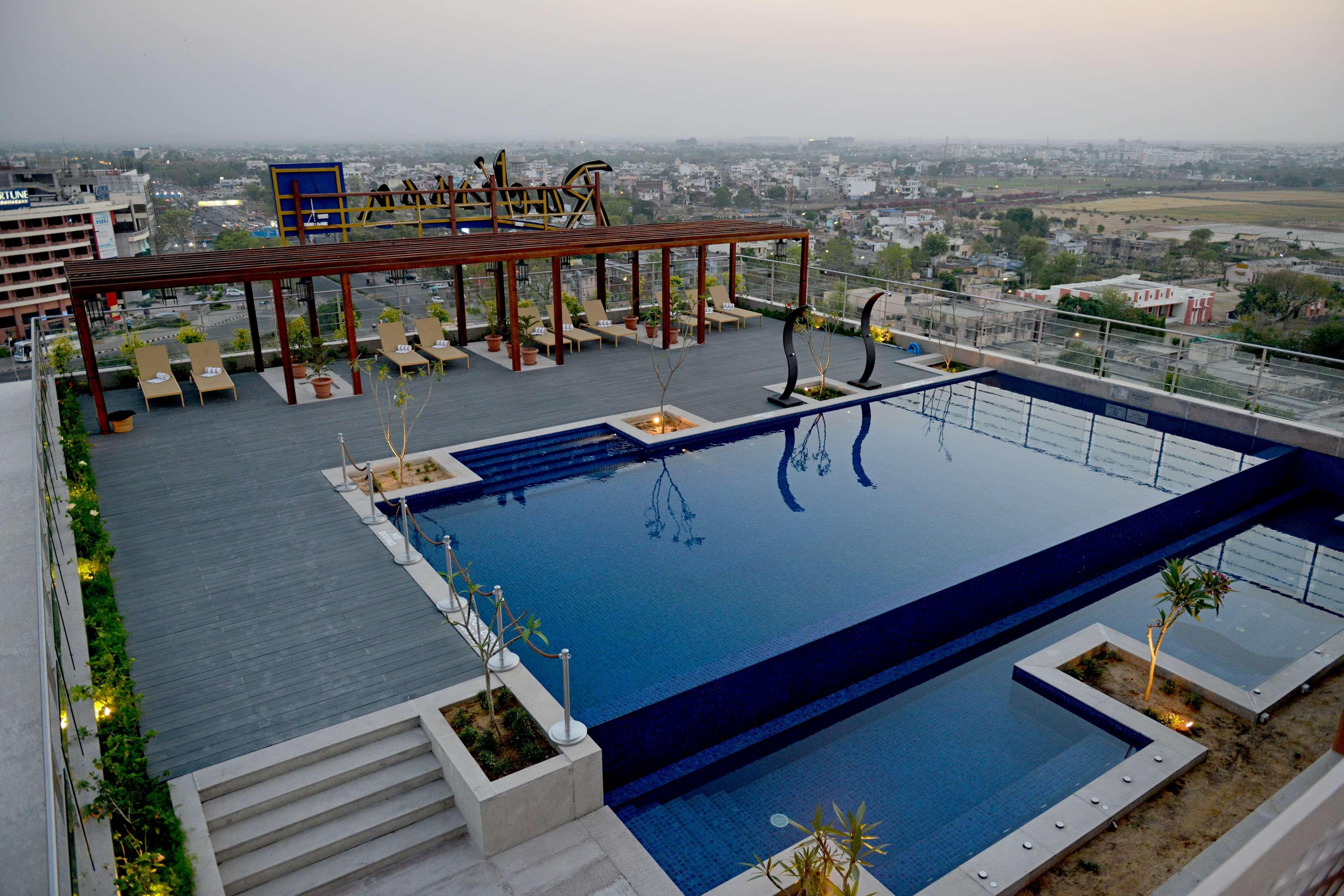 Radisson Blu Jaipur Hotel Exterior photo