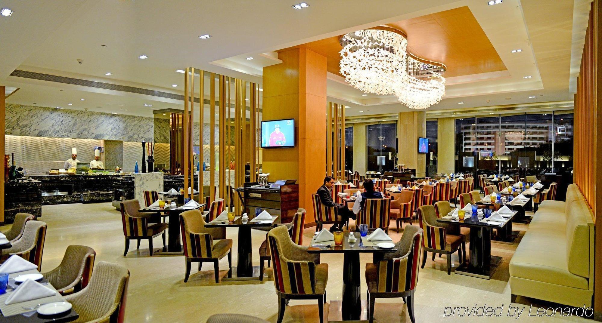 Radisson Blu Jaipur Hotel Restaurant photo